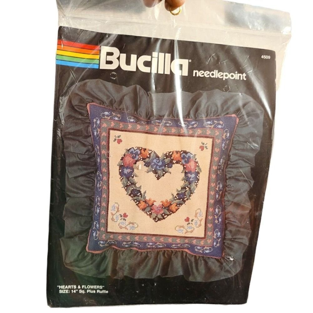 VTG Bucilla Needlepoint HEARTS & FLOWERS 4509 Pillow Kit 14X 14" Ruffle NOS